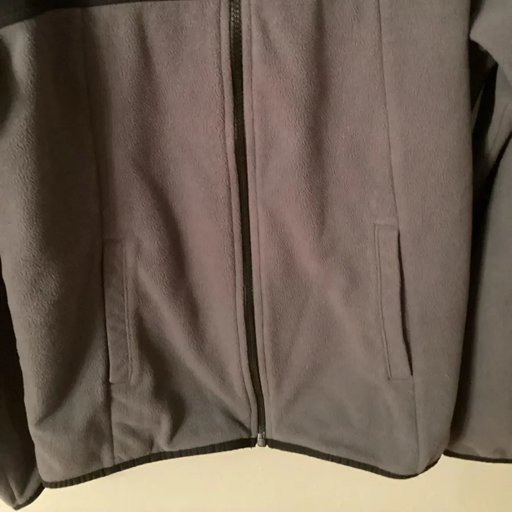 THE NORTH FACE BOYS XL ’FULL ZIP LIGHTWEIGHT HOODED FLEECE  GRAY  BLACK